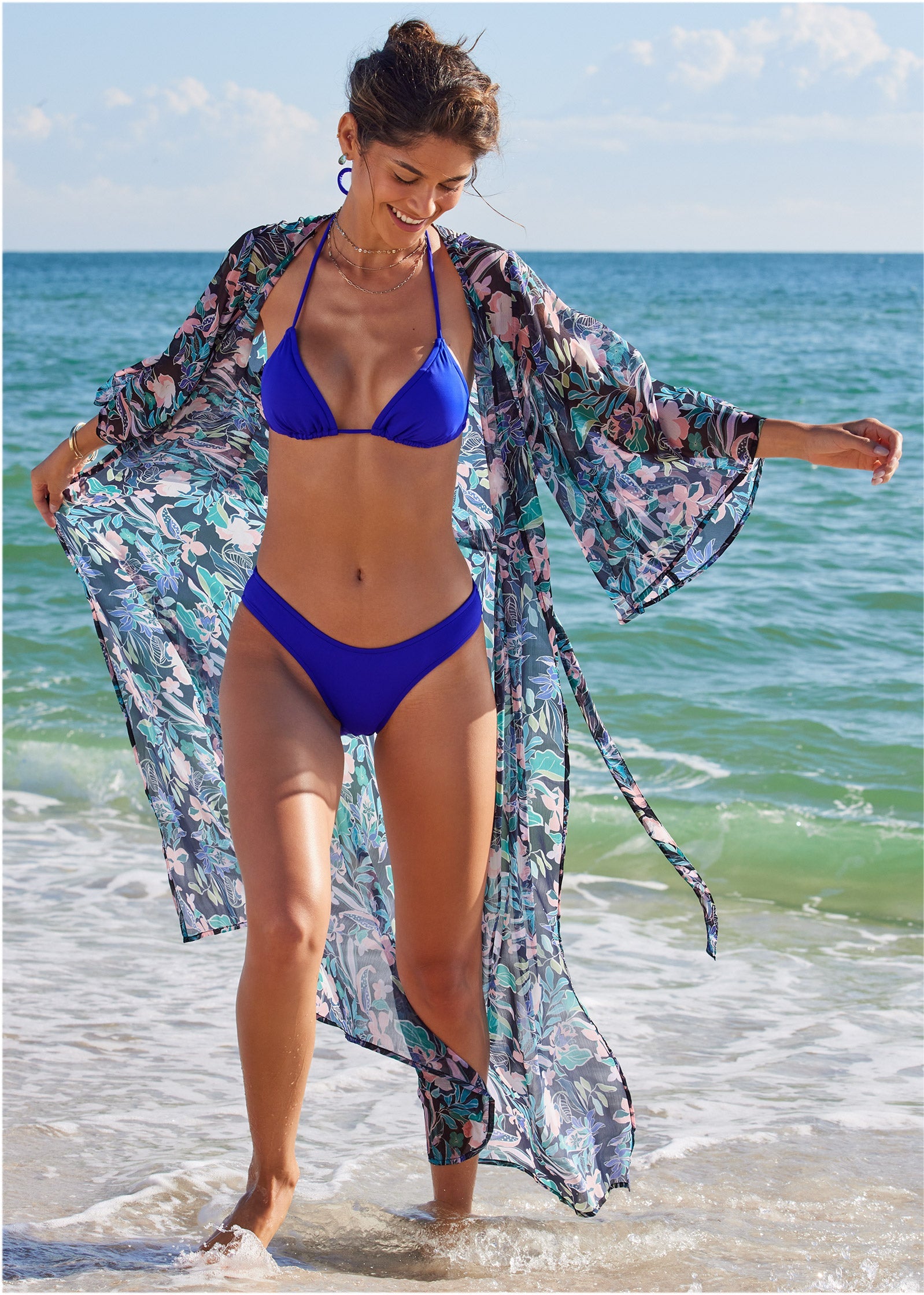 23208931.jpg?crop=center&