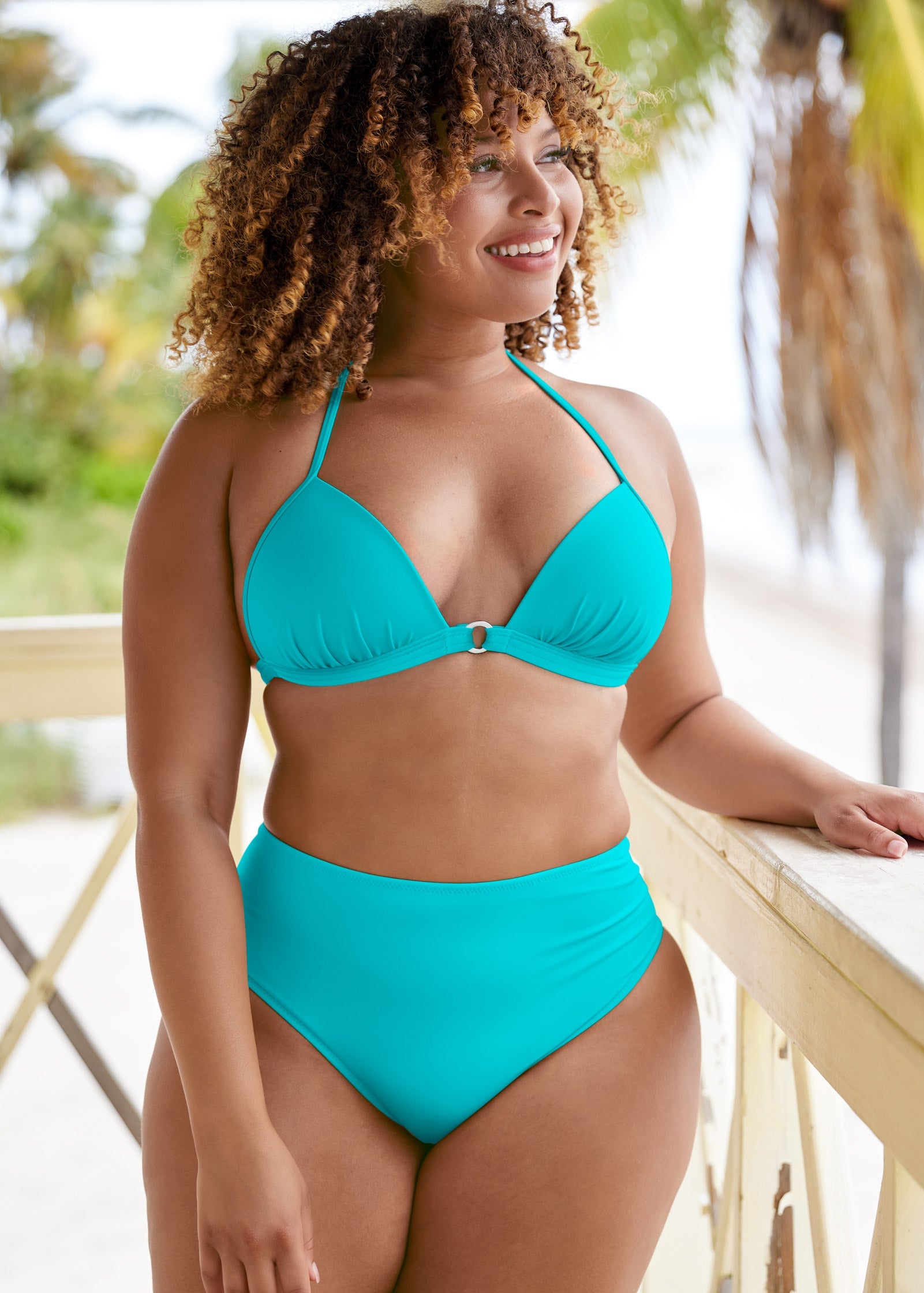 Santa Cruz Aqua Push Up Triangle Bikini Top | VENUS