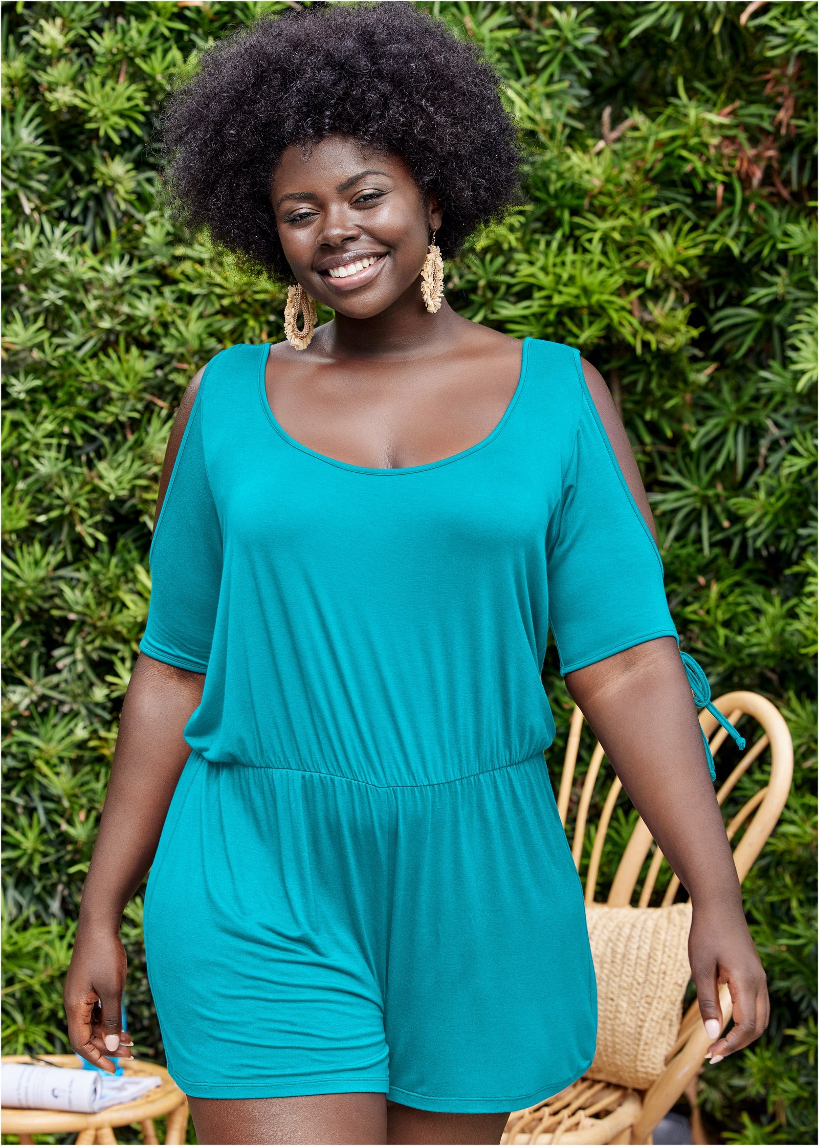 【極美品】 AMERI CURTAIN SHOULDER ROMPERS Cold Shoulder Romper - Aqua Reef – VENUS