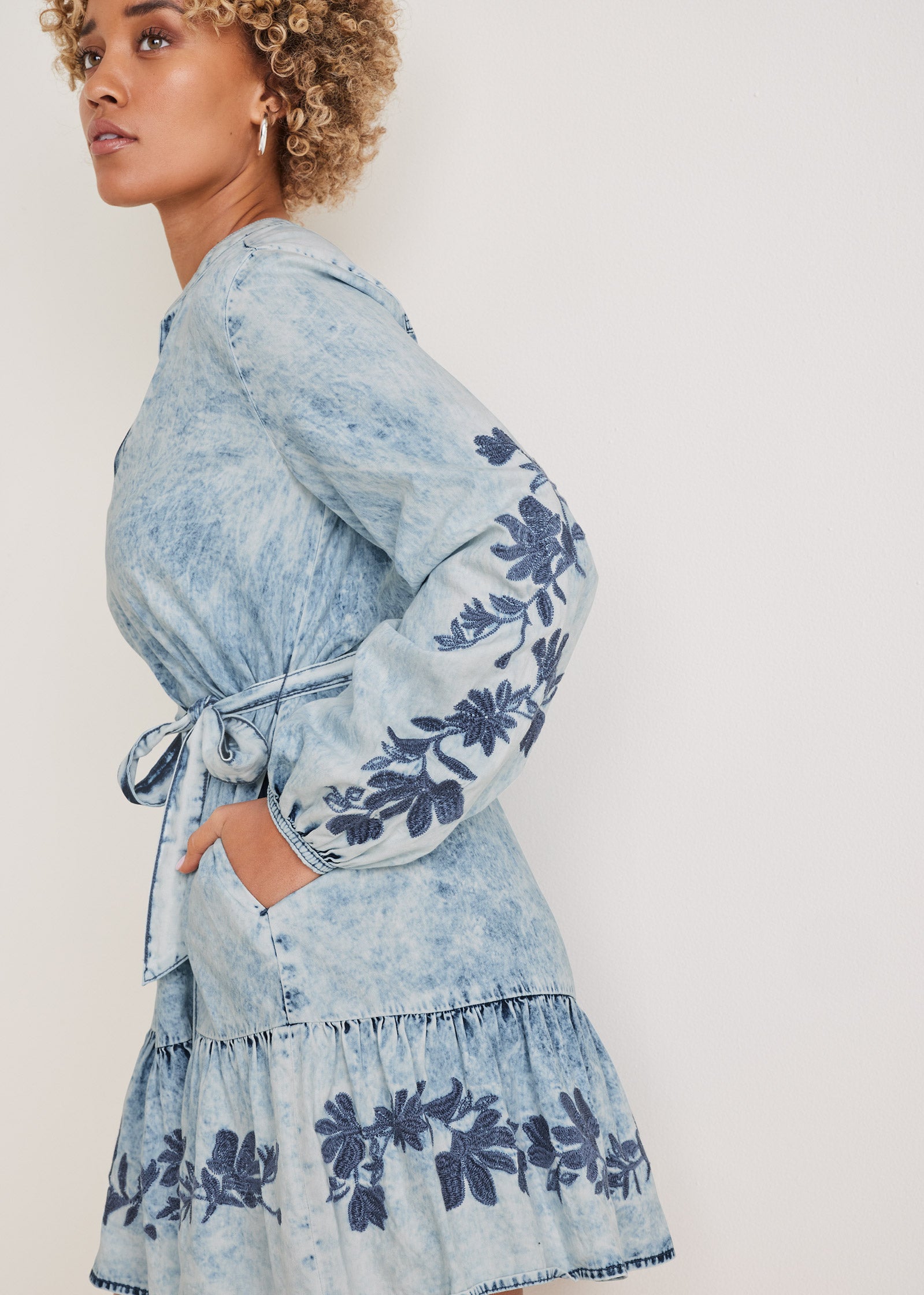 Embroidered Denim Dress - Acid Wash – VENUS
