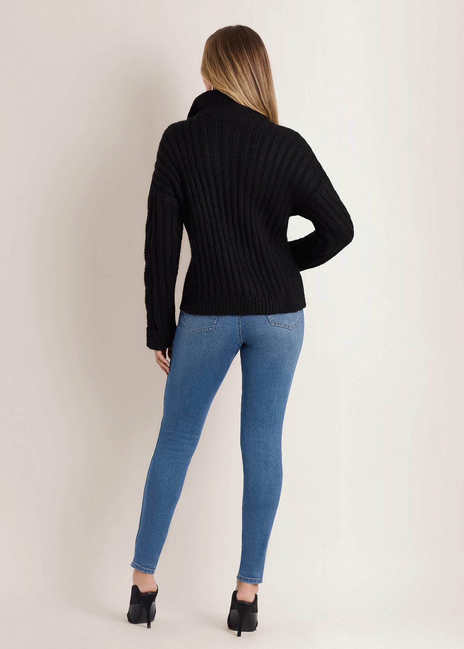 Venus Quarter Zip Sweater Black – VENUS